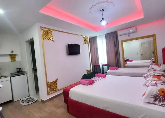 Frida Golem (Tirana)