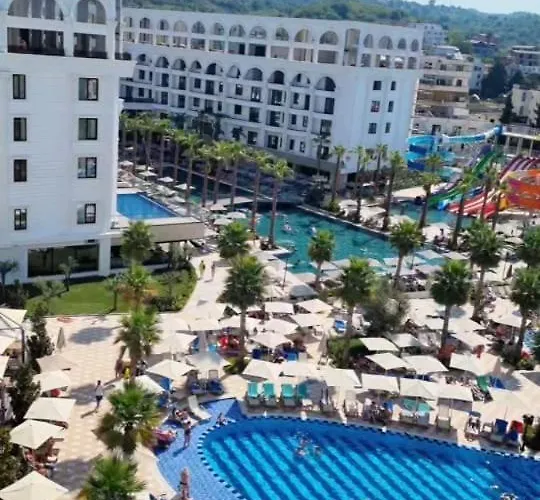 Frida Lejlighed Golem (Tirana)